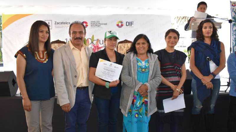 Zacatelco es pionero en reconocimiento labor de las mujeres 