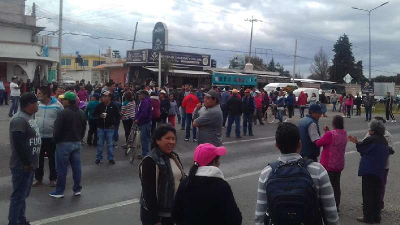 Cierran carretera Vía Corta por conflicto territorial 