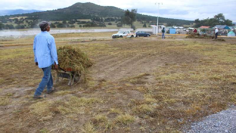 A 90 % limpieza en panteón de Tocatlán