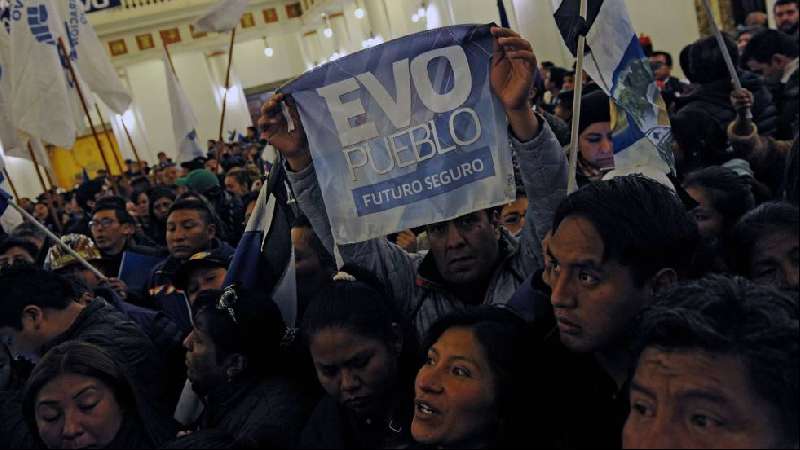La interrupción del escrutinio multiplica la tensión en Bolivia 