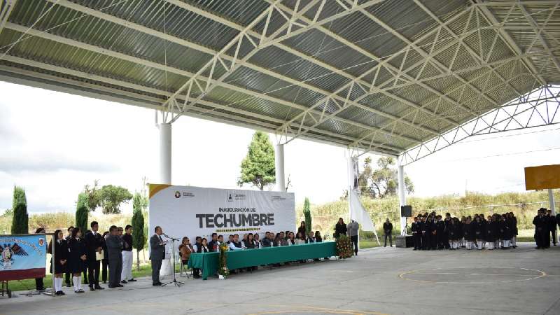 Se concluye nueva techumbre en preparatoria federal en Zacatelco