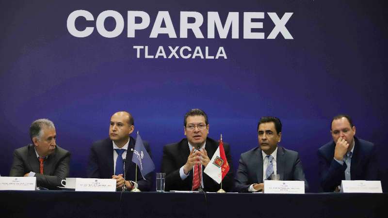 Mena encabeza diálogos por Tlaxcala con empresarios de Coparmex