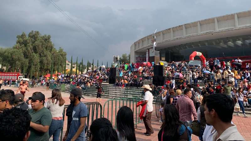 Disfrutan familias y visitantes del primer fin de semana 