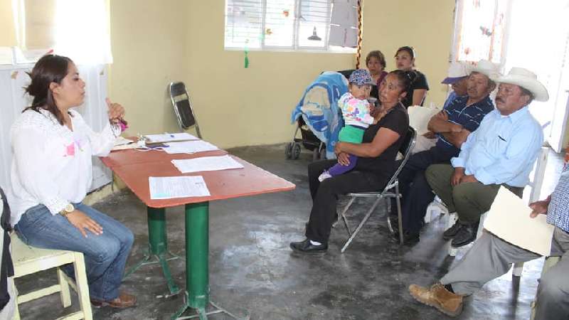 Imparten capacitación para manejo de ganado caprino en Tocatlán