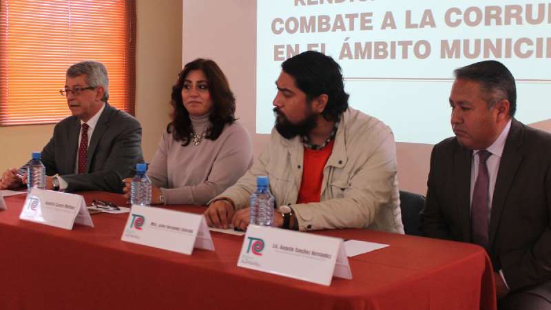 Presenta Coltlax conferencia 