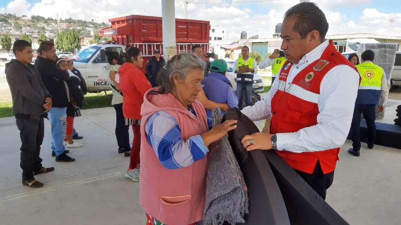 Distribuye CEPC insumos a familias de Teacalco