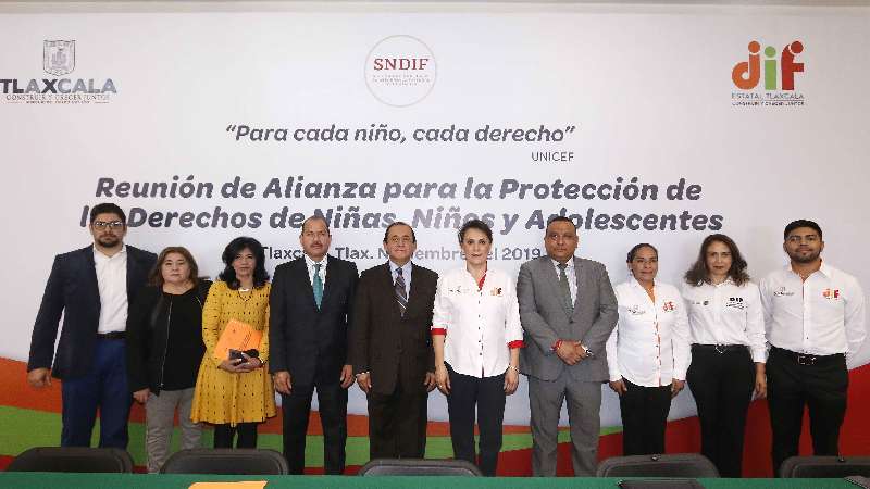 Encabeza Chávez reunión de alianza para la  protección de niños
