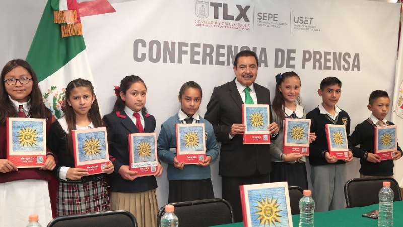 Presenta SEPE libros de geografía de primaria de nueva generación