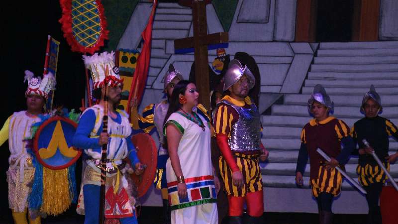 Recrea la UATx la historia de Tlaxcala