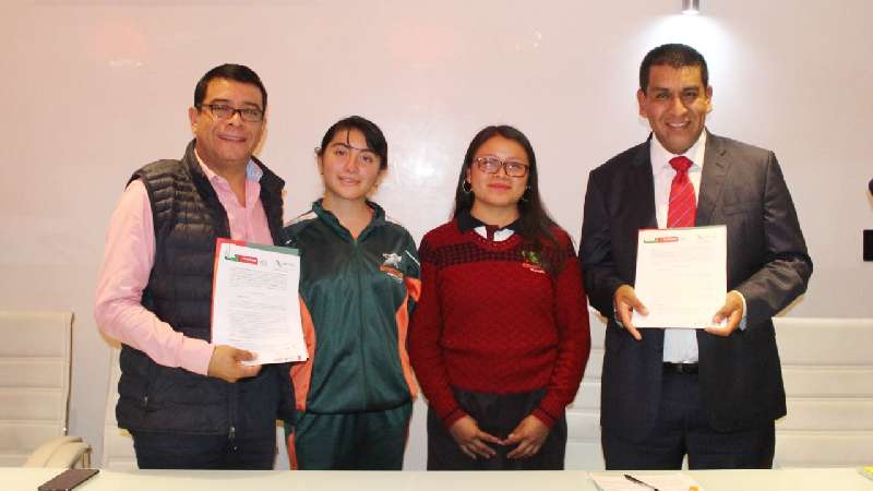 Firma UPTx convenio con CECyTE-EMSaD