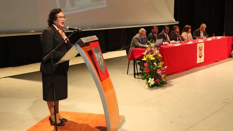 Celebra UATx 25 años de enseñanza médica