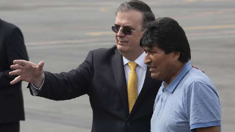 México asume el liderazgo regional con el asilo a Evo Morales
