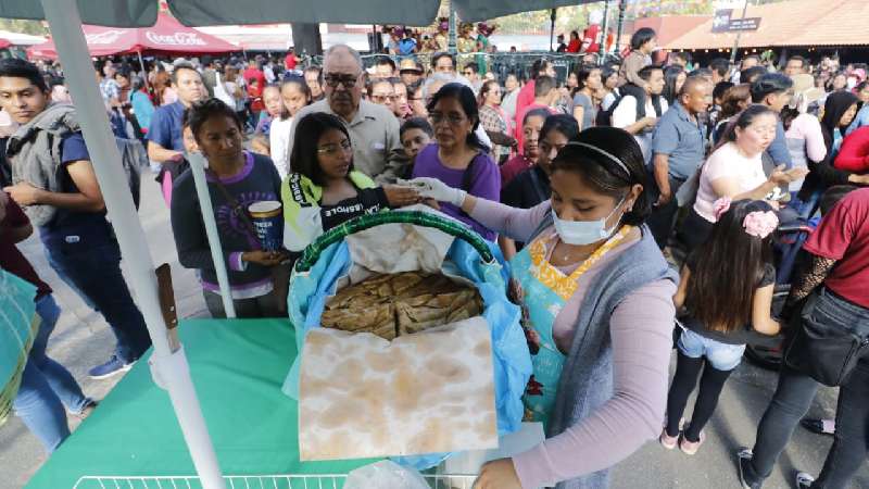 Exitoso festival del taco de canasta y el molote Tlaxcala Feria 