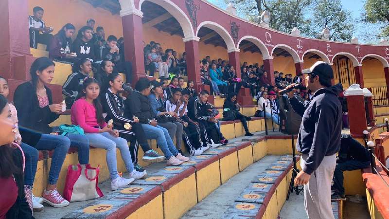 Visitan estudiantes Plaza de Toros Jorge Aguilar El Ranchero