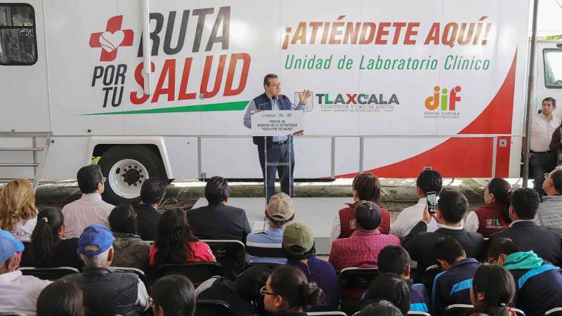 Mena encabeza ruta por tu salud en Muñoz de Domingo Arenas