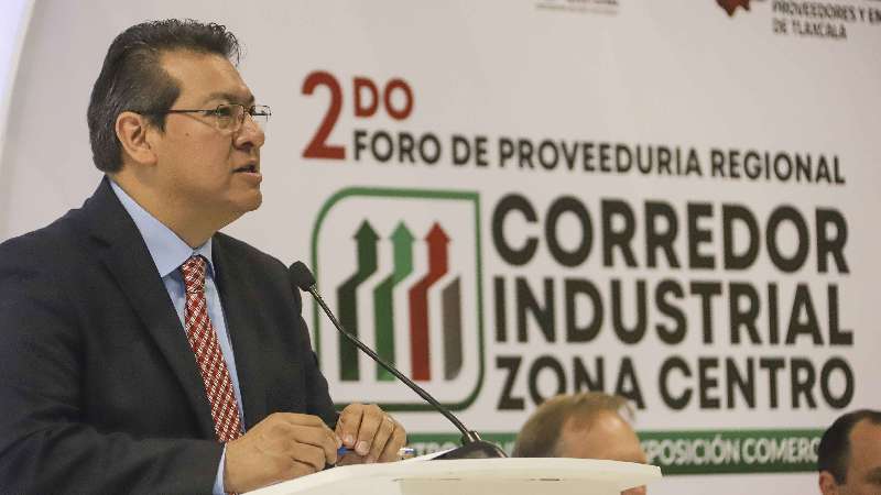 Marco Mena inaugura segundo foro de proveeduría regional