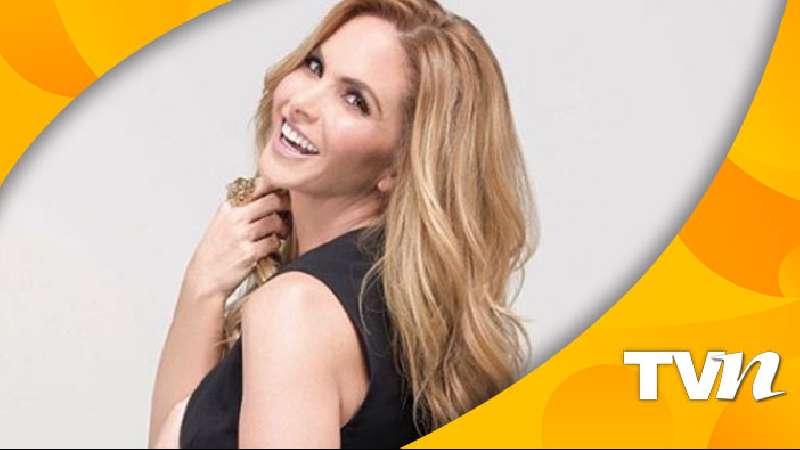 Lucero se anima a perrear durante el segundo programa de La Voz