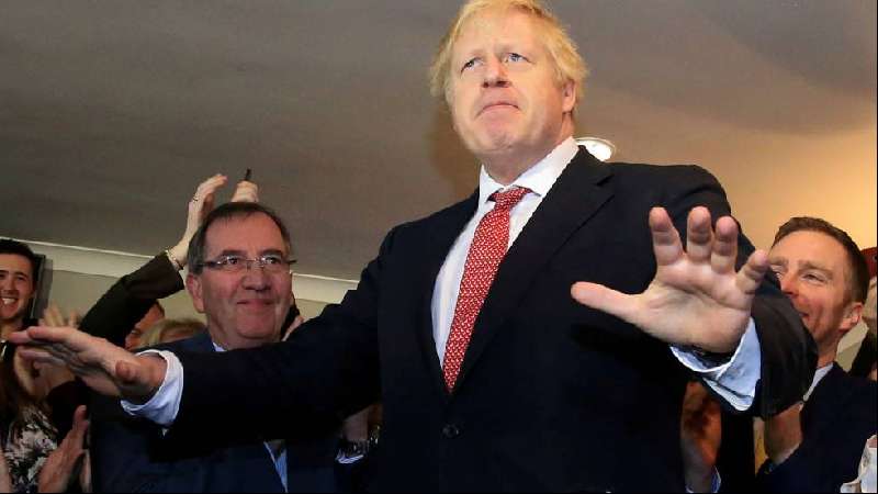 Johnson impulsará su Brexit en el Parlamento este viernes