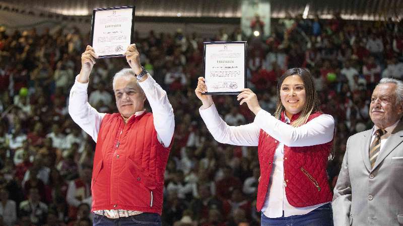 En acto masivo Noé Rodríguez asume presidencia estatal del PRI