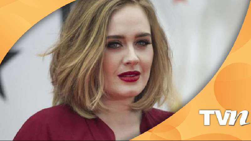 Circulan fotos de Adele luciendo muy delgada en el Caribe