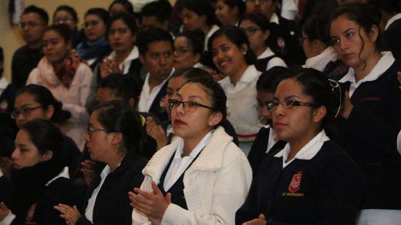 Conmemoró UATx día de la enfermera