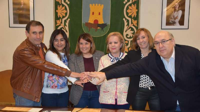 Firma Secture convenio con el ayuntamiento de Talavera y Puente del Ar...