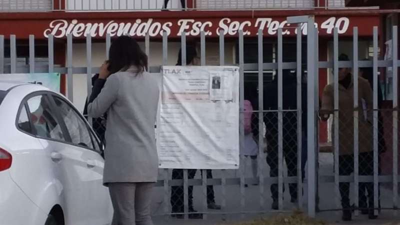 Una semana después sigue conflicto en secundaria de Panotla