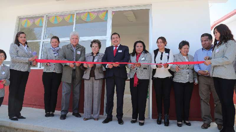 Mejora SEPE infraestructura de escuelas en favor de comunidad educativ...