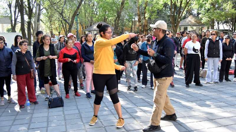 Se suman mujeres al curso de “Defensa Personal Femenil” en la capital