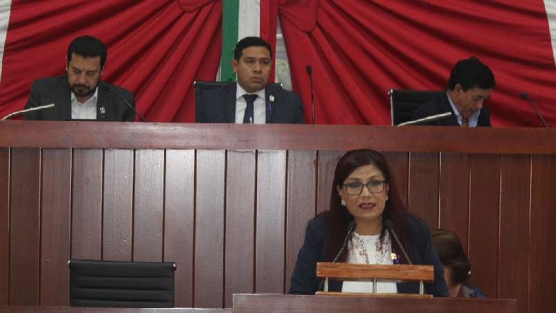 En Tlaxcala los diputados pierden el tiempo, priorizan temas irrelevan...