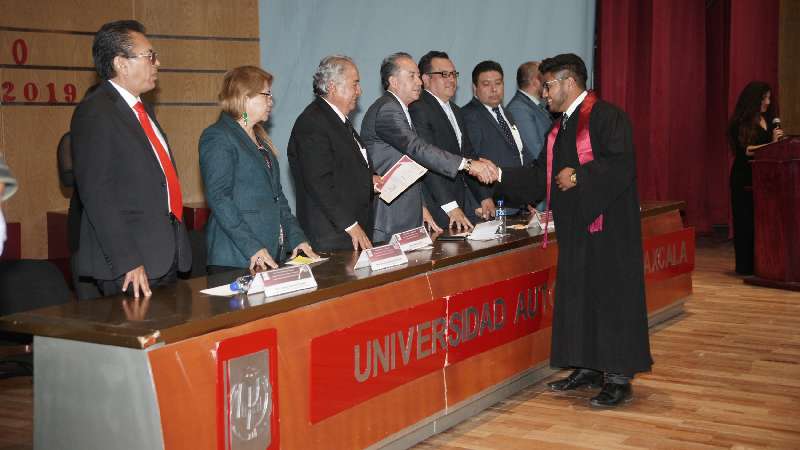 Concluyen en la UATx estudios en Derecho del Campus Teacalco