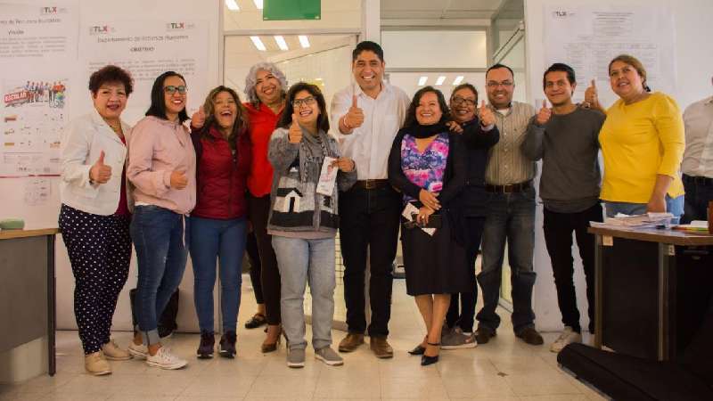 Con ánimo y esperanza, reciben en USET a Arturo Morales de la Plani-l...