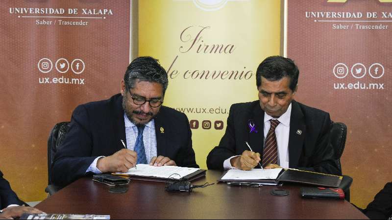 Signa convenio la UATx con la Universidad de Xalapa