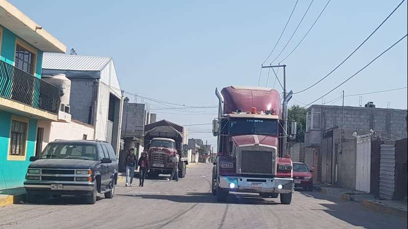 Transporte turístico parado, tienen pérdidas de 100% por contingenci...