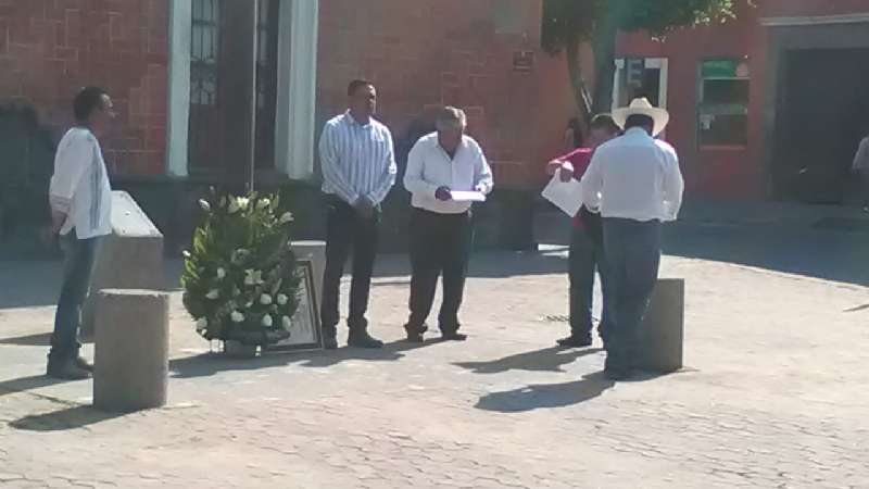 Coloca CAP ofrenda floral a Emiliano Zapata
