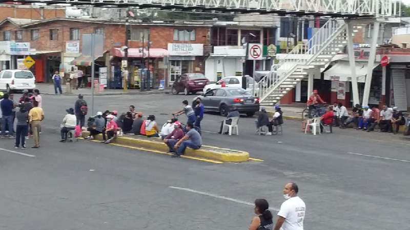 No atiende alcalde de Papalotla a vecinos que bloquean carretera por m...