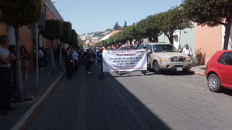 Artesanos marchan en la capital para pedir apoyo a gobierno 