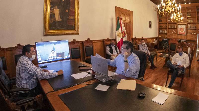 Marco Mena y Zoé Robledo fortalecen trabajo para enfrentar emergencia...