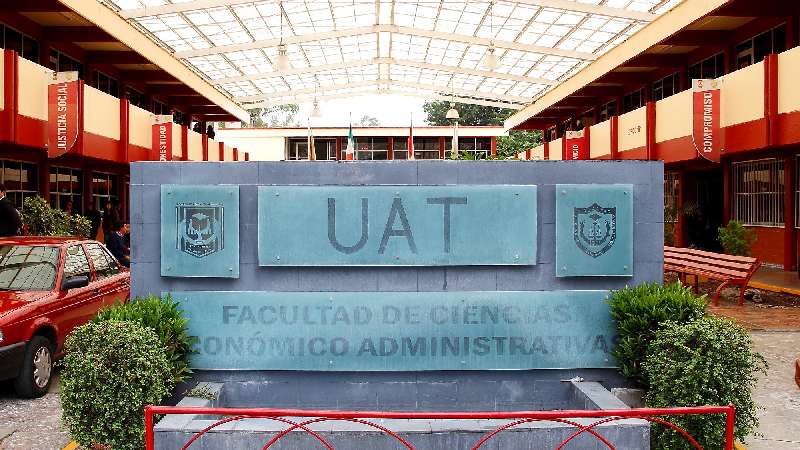 Participa UATx en clase espejo internacional de contaduría