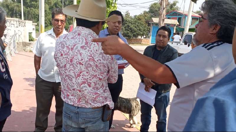 Se inconforman en Huactzinco por obra en presa, alcalde no se presenta...