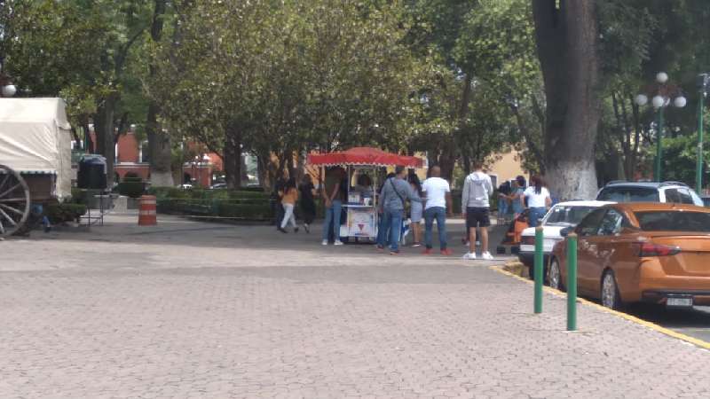 Tlaxcaltecas salen para celebrar Día del Padre