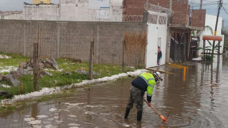 Brinda CEPC apoyo a la población tras lluvia en la capital