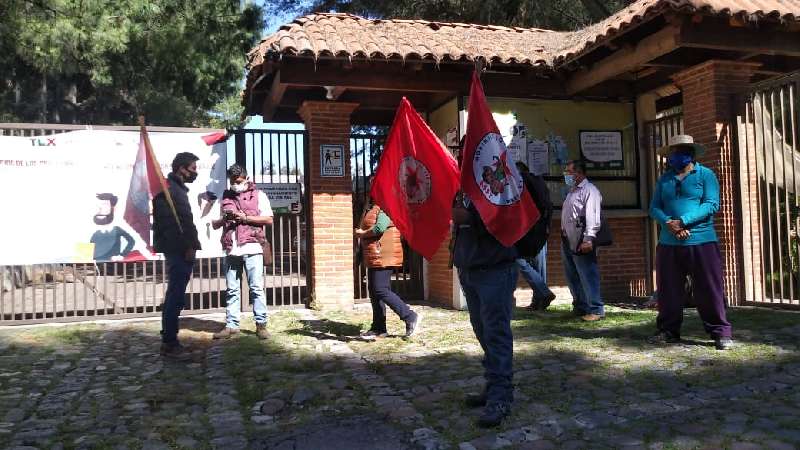 Insumos para reconvertir cultivos perdidos, demandan campesinos 