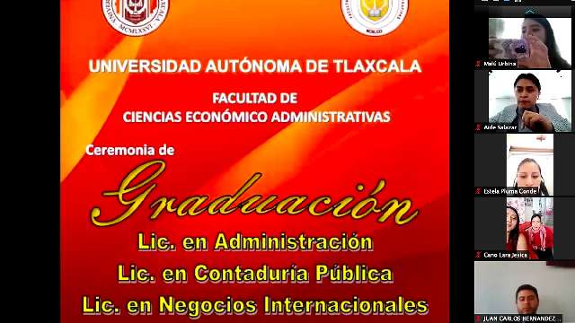 Egresan estudiantes de Ciencias Económico Administrativas de la UATx