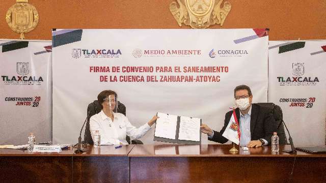 Marco Mena y Conagua firman convenio para saneamiento del río Zahuapa...