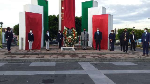 Los héroes de la pandemia son recordados en ceremonia de gesta heroic...