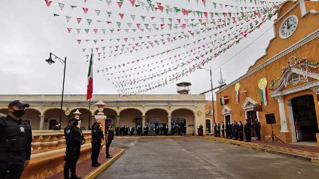 Guardan minuto de silencio en Cuapiaxtla por personas que perdieron la...