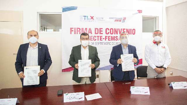 Firman Secte y Femsa convenio de colaboración para trámite de 400 li...