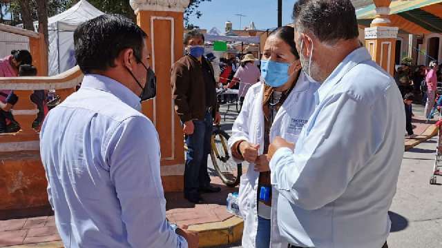 Acercan servicios de salud a población de Cuapiaxtla 