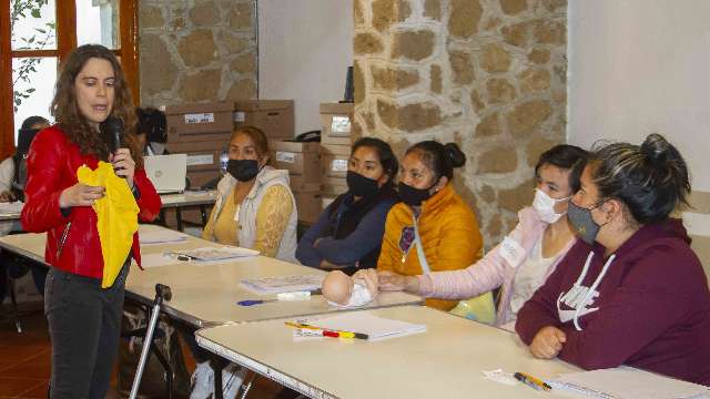 Concluye Supérate segundo taller de estimulación temprana para padre...